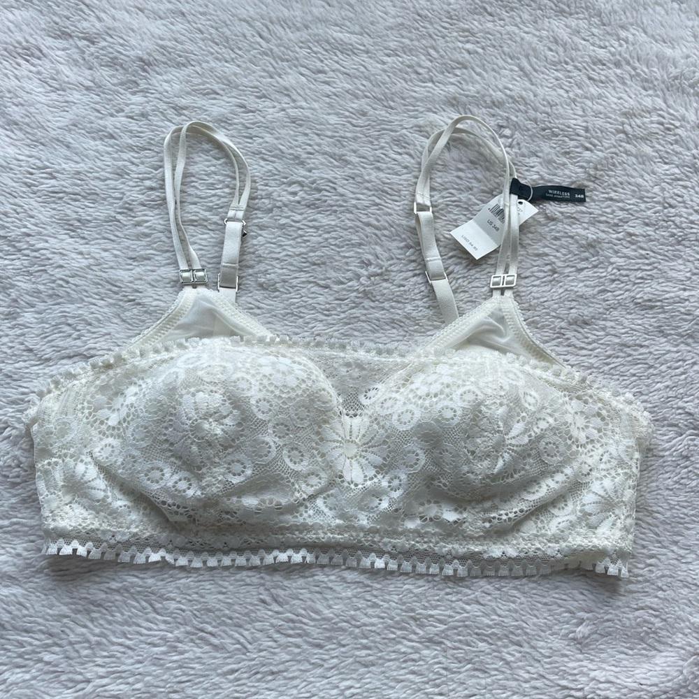Aerie NWT white Real Power Wireless Push Up Joy Lace Bra